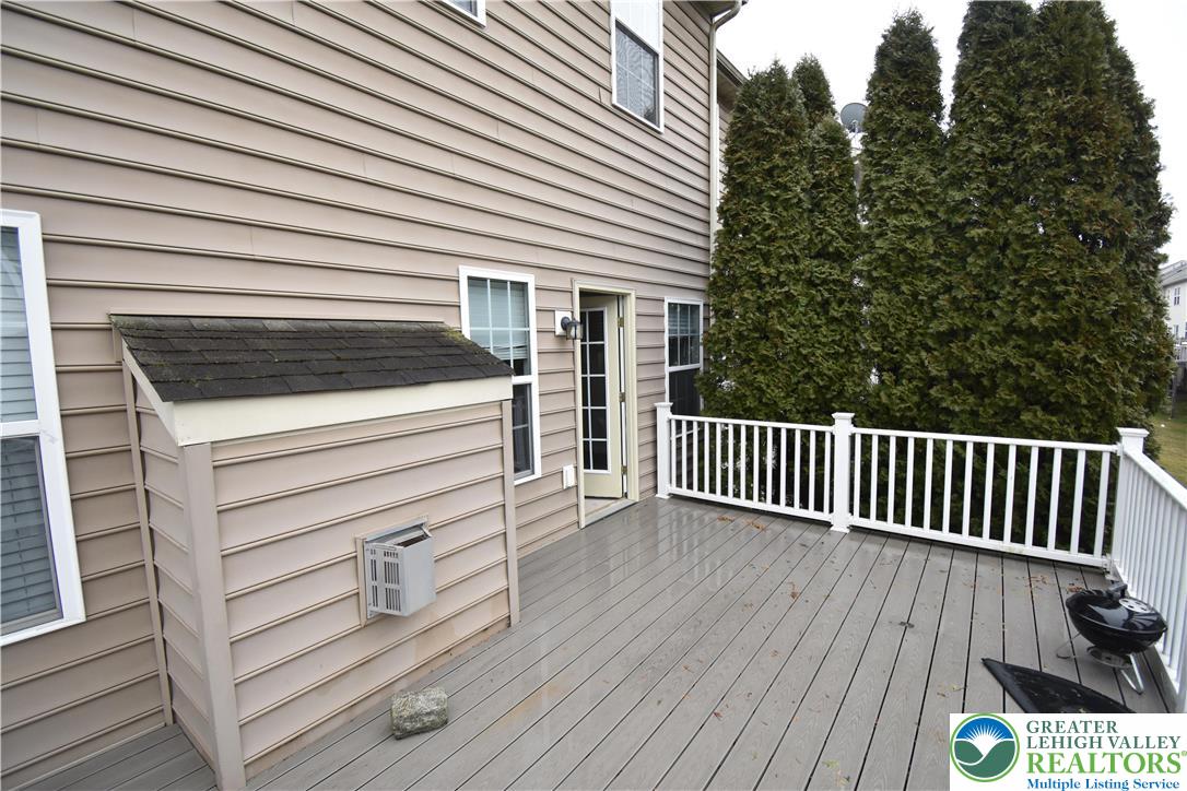 233 Auburn Drive