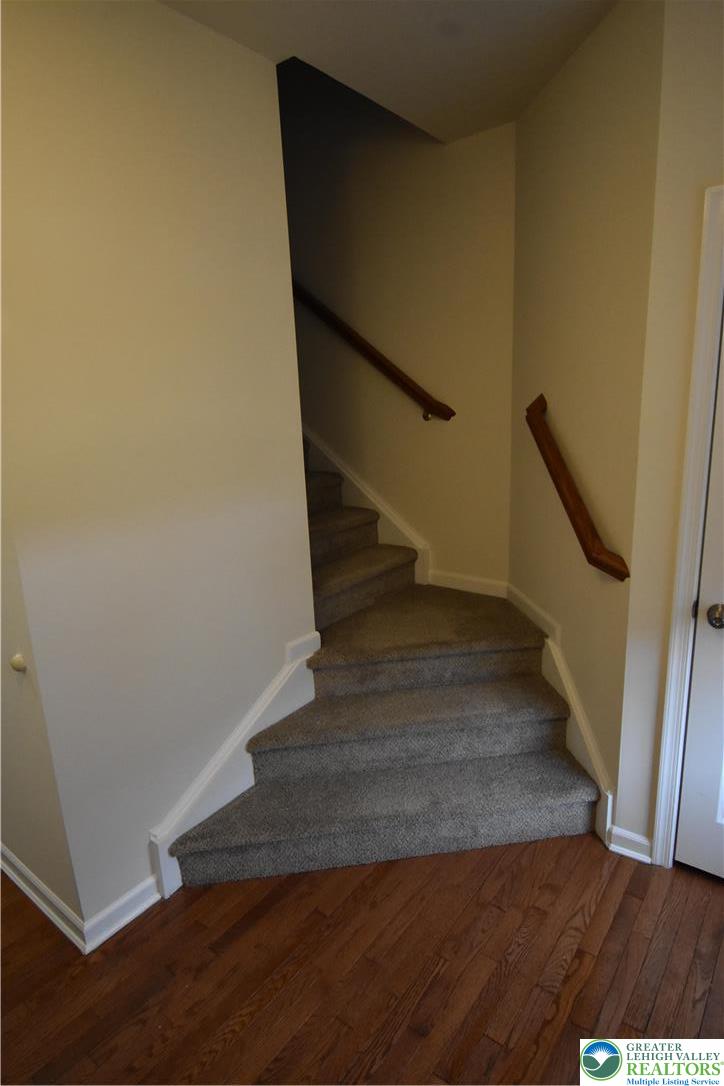 233 Auburn Drive