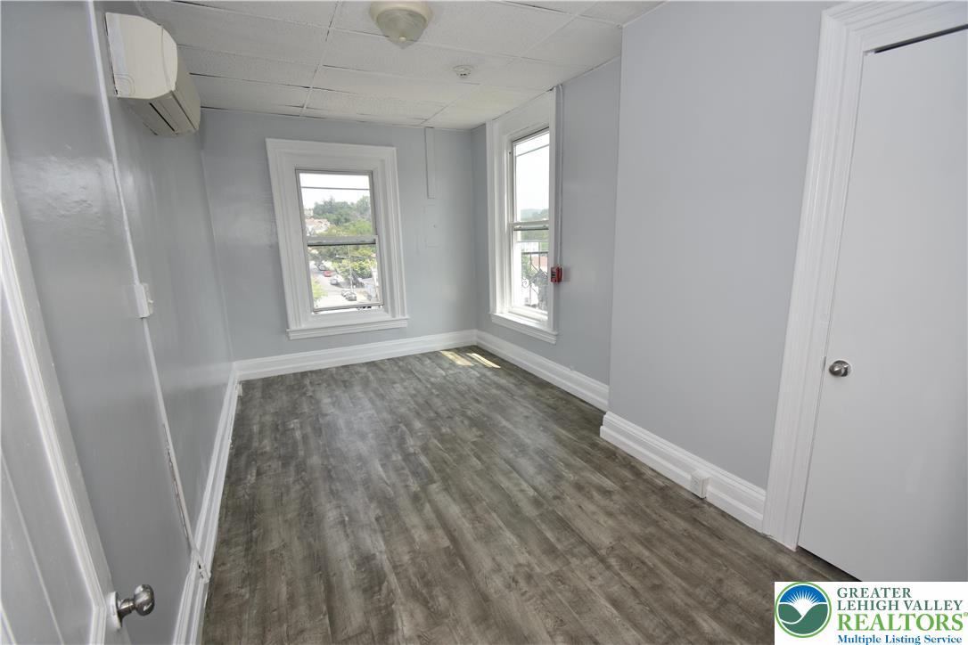 701 Northampton Street