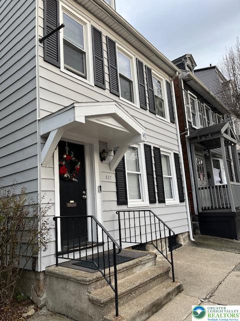 327 Cattell Street 1