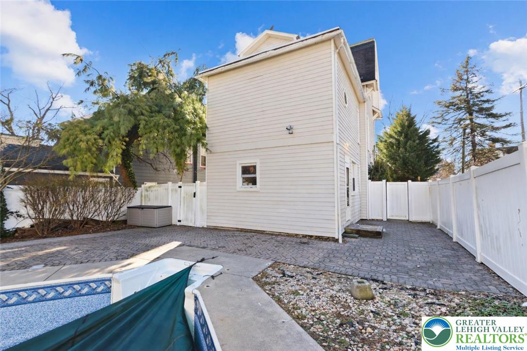 417 Clinton Terrace