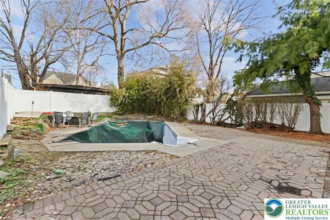 417 Clinton Terrace