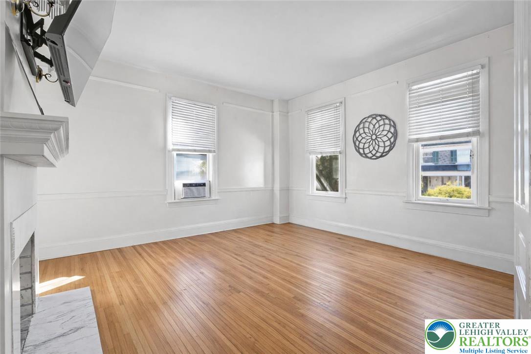 417 Clinton Terrace