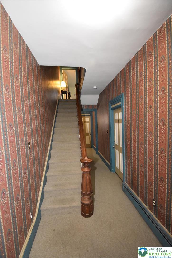 625 Ferry Street