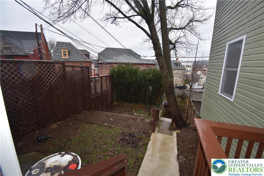 625 Ferry Street