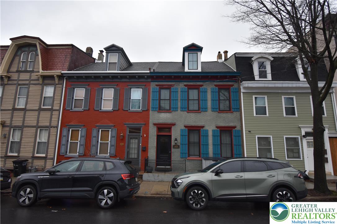 625 Ferry Street