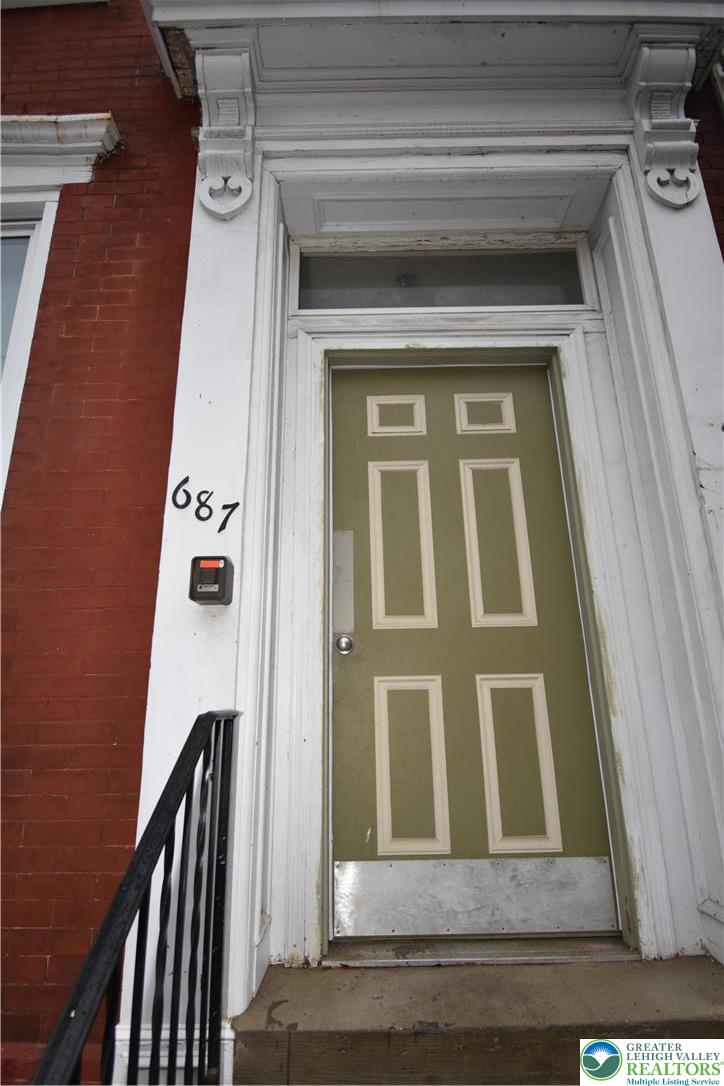 687 Ferry Street