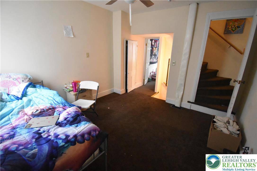 1032 Ferry Street