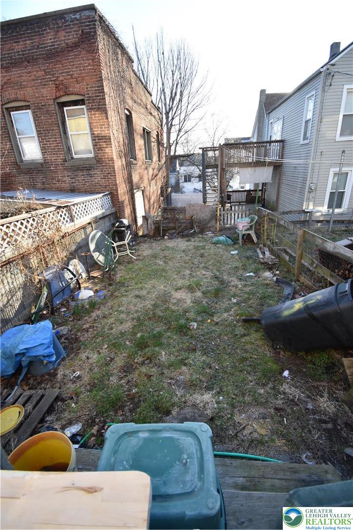 22 South Raspberry Street