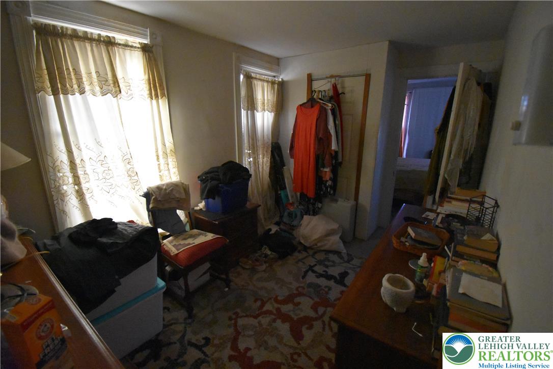 22 South Raspberry Street