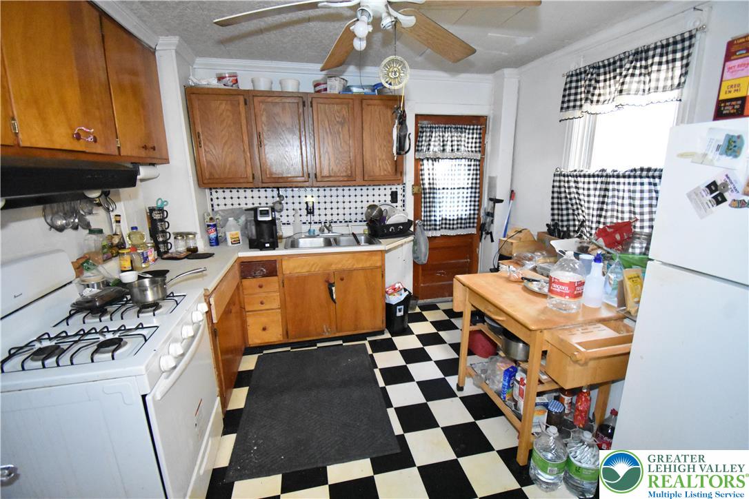 22 South Raspberry Street