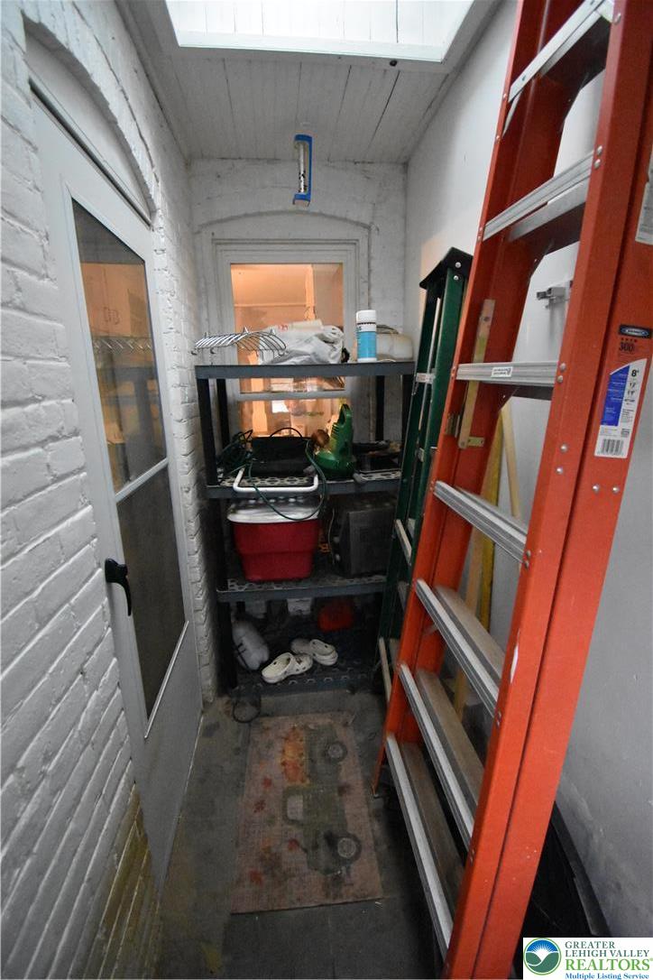 677 Sassafras Street