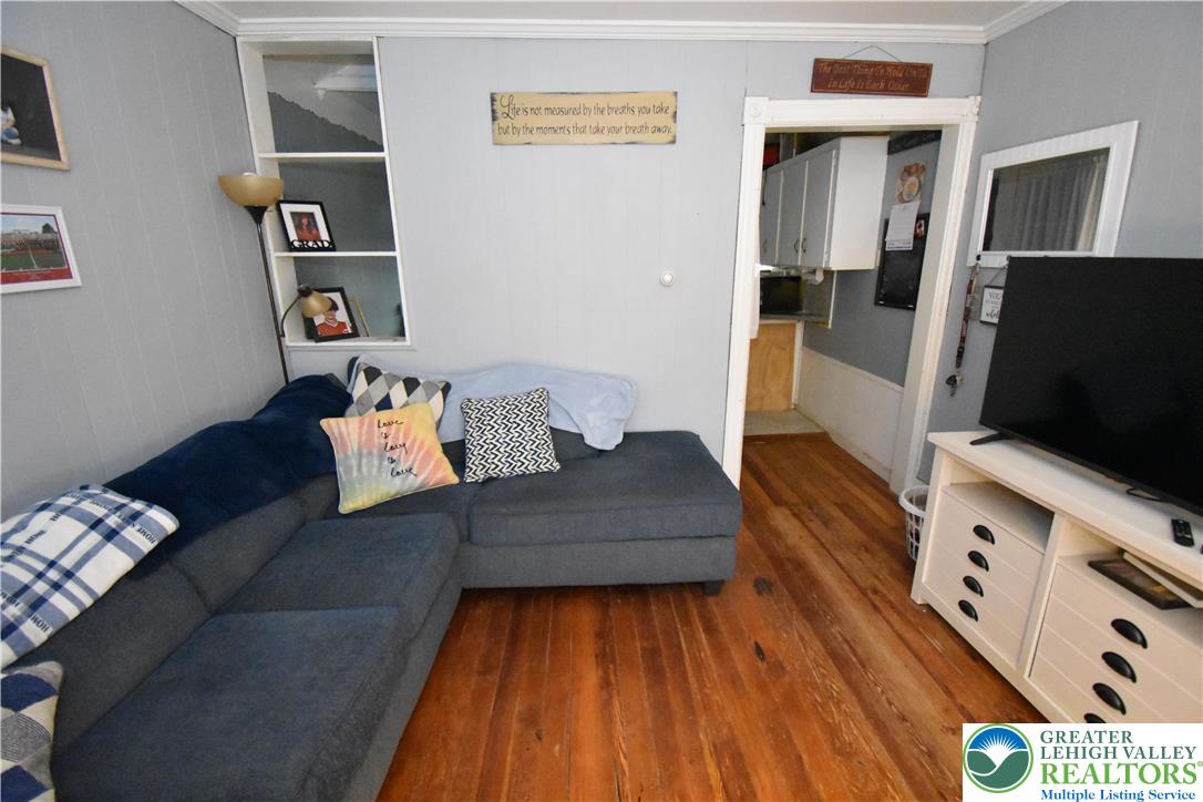 677 Sassafras Street