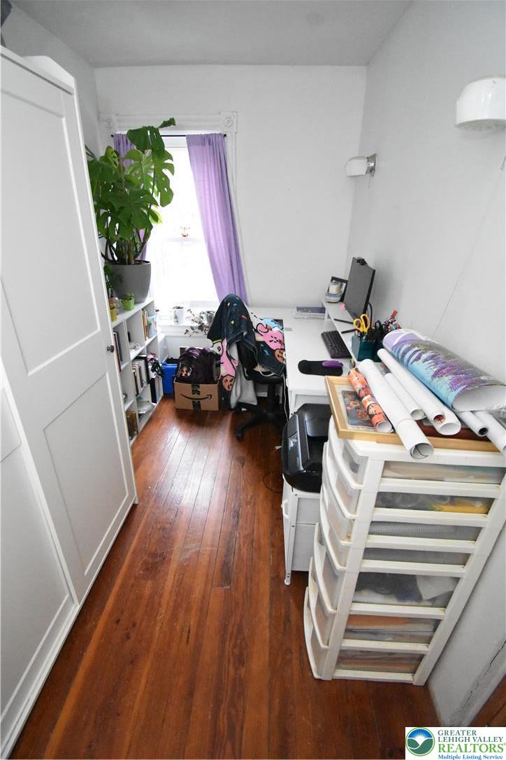 677 Sassafras Street