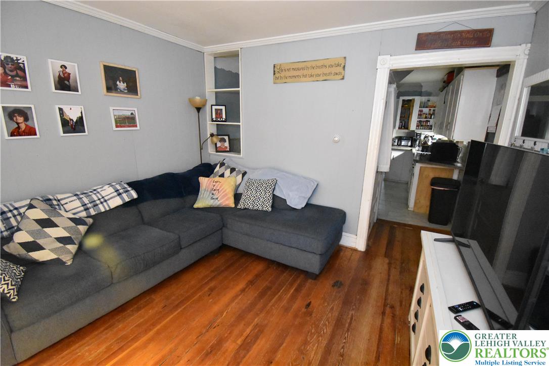 677 Sassafras Street