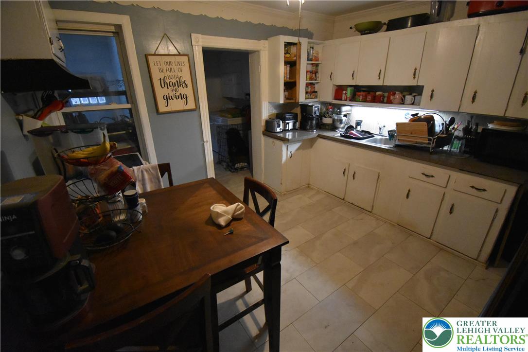 677 Sassafras Street