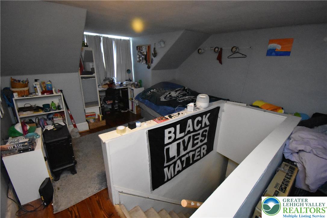 677 Sassafras Street