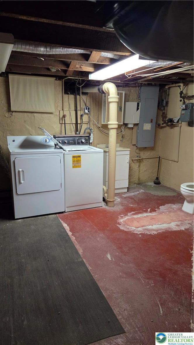 229 North Peach Street