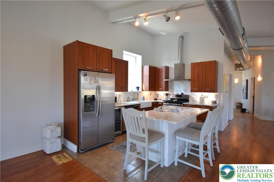 43 North Delaware Drive 3