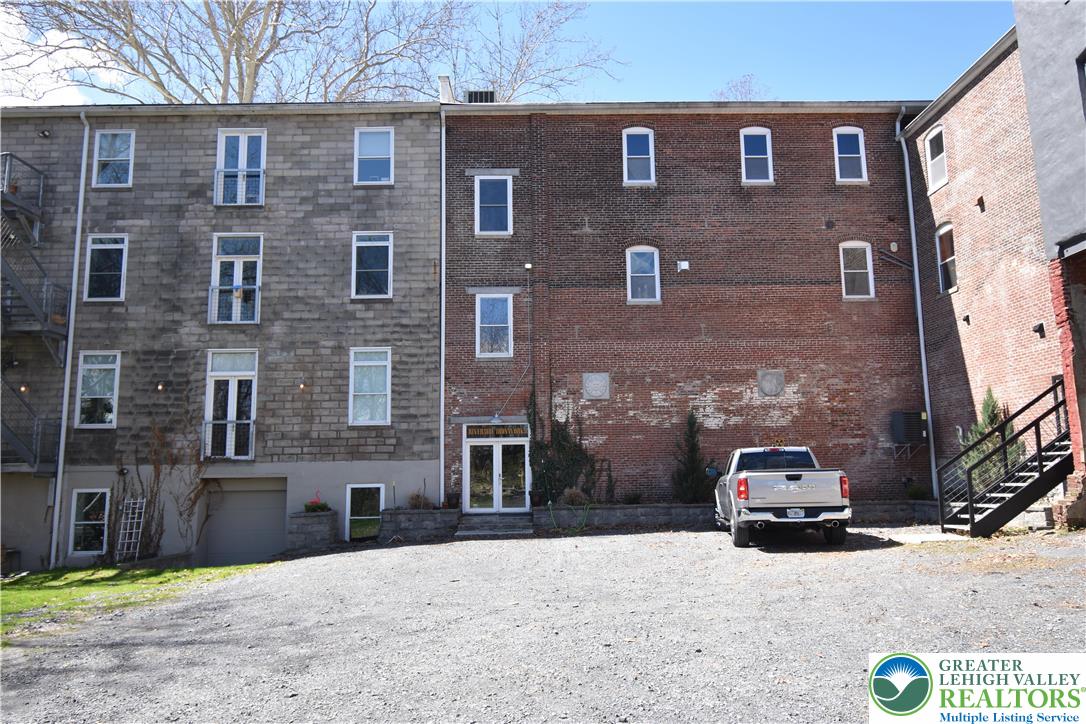 43 North Delaware Drive 3