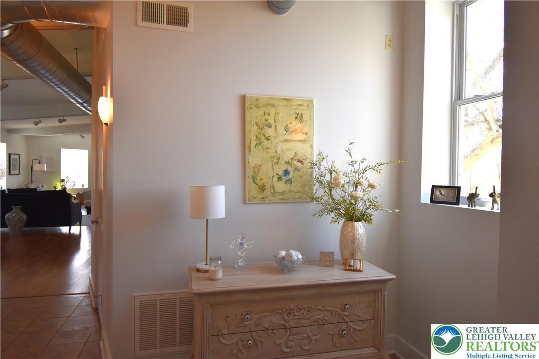 43 North Delaware Drive 3