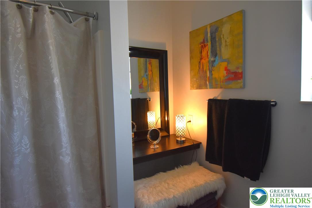 43 North Delaware Drive 3