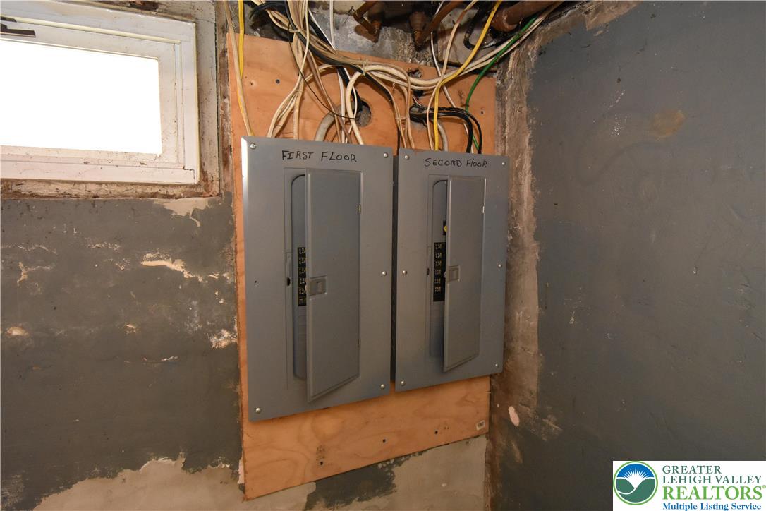 63 East Broad Street