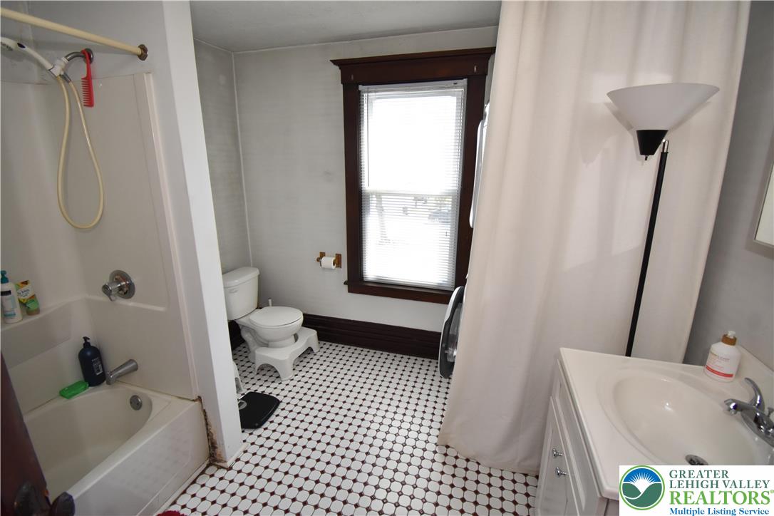 63 East Broad Street