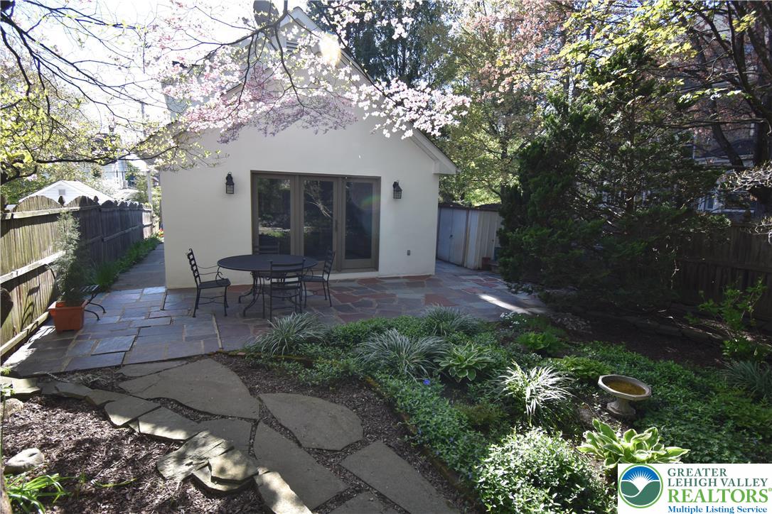 539 Porter Street