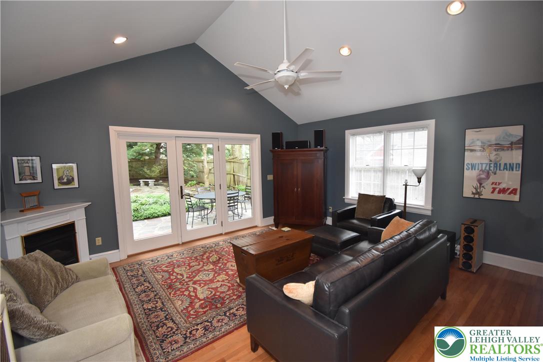 539 Porter Street