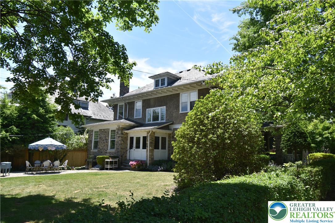 433 Paxinosa Avenue