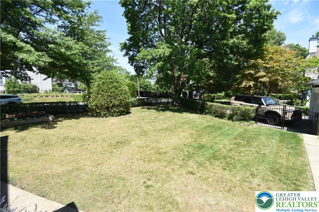 433 Paxinosa Avenue