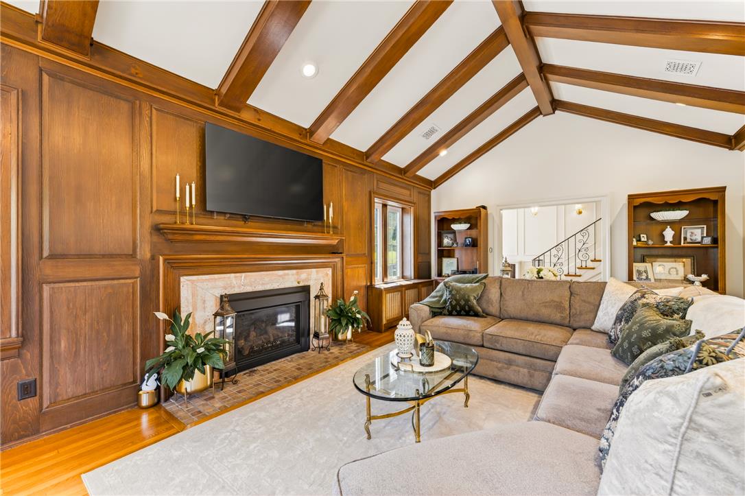 675 Edgeboro Boulevard