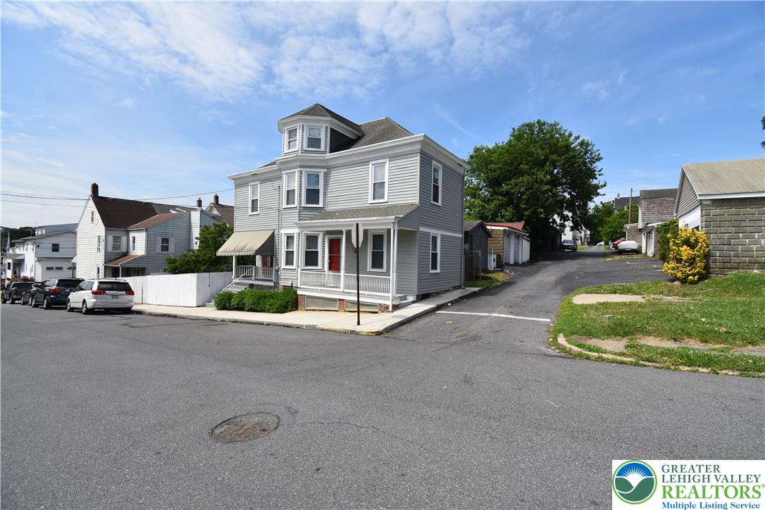 204 North 9th Street