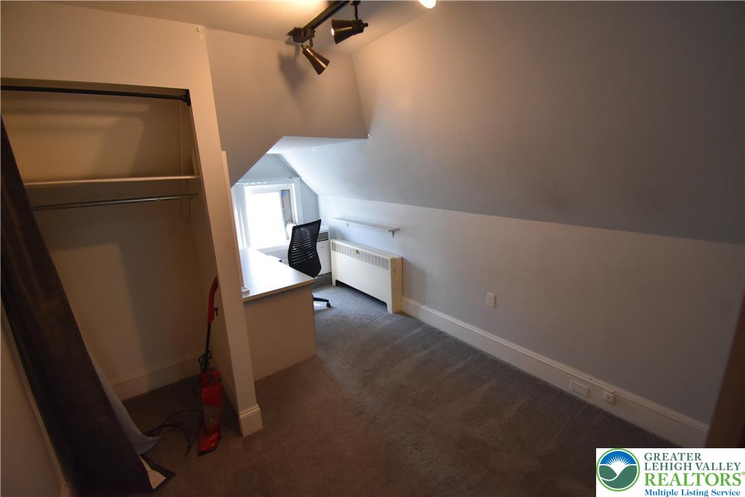 201 Cattell Street 5