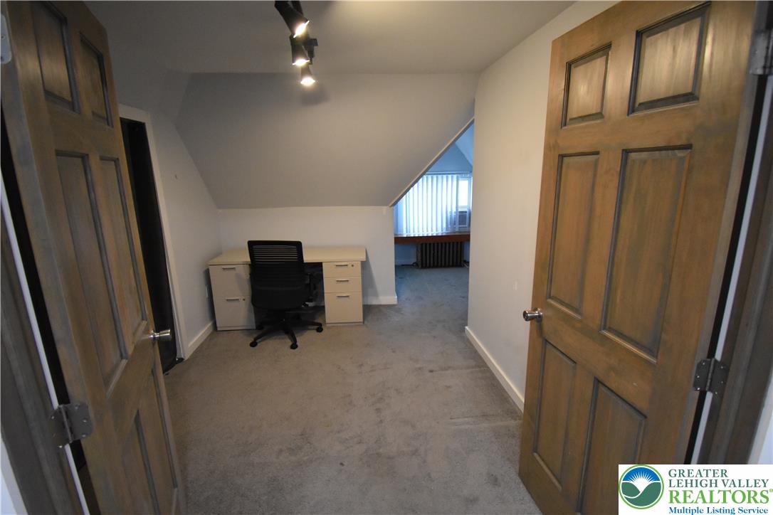 201 Cattell Street 5