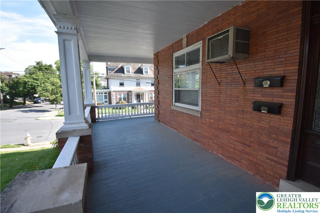 700 Hamilton Street 2