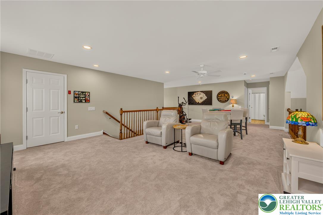 3943 Victors Way