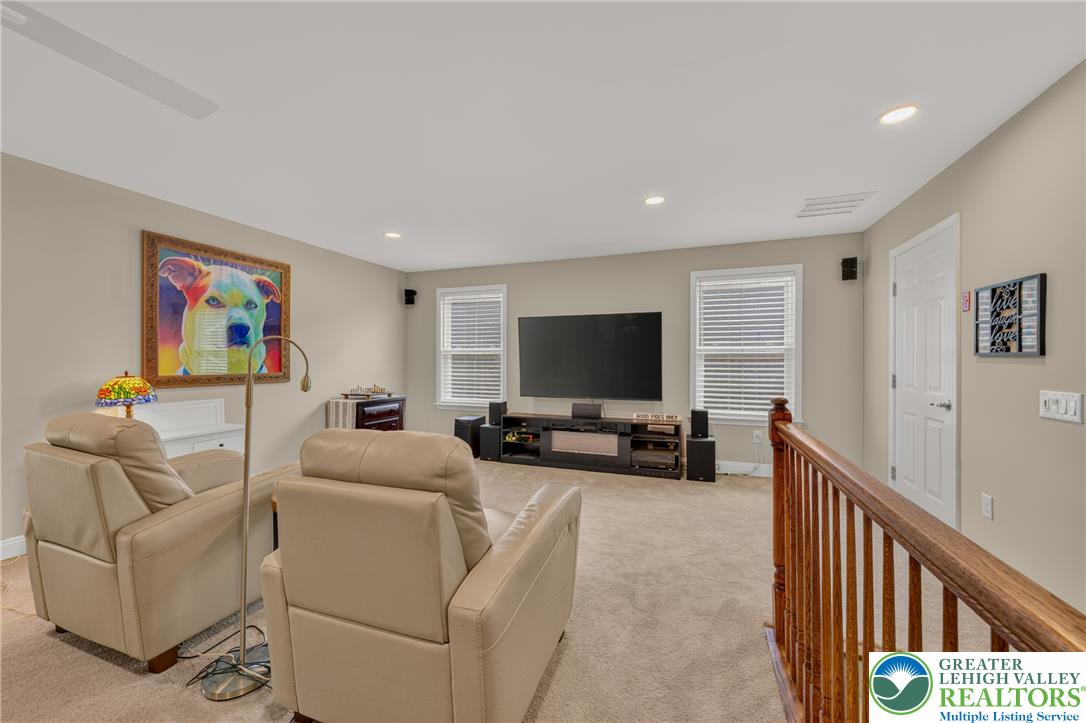 3943 Victors Way
