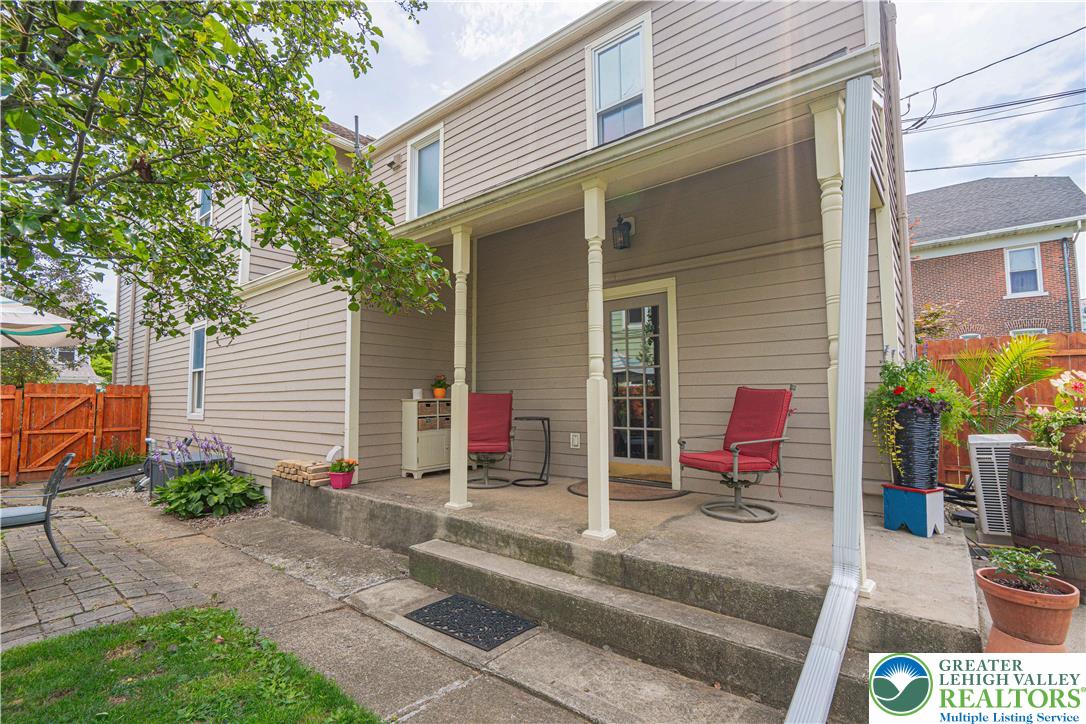 321 East Wall Street