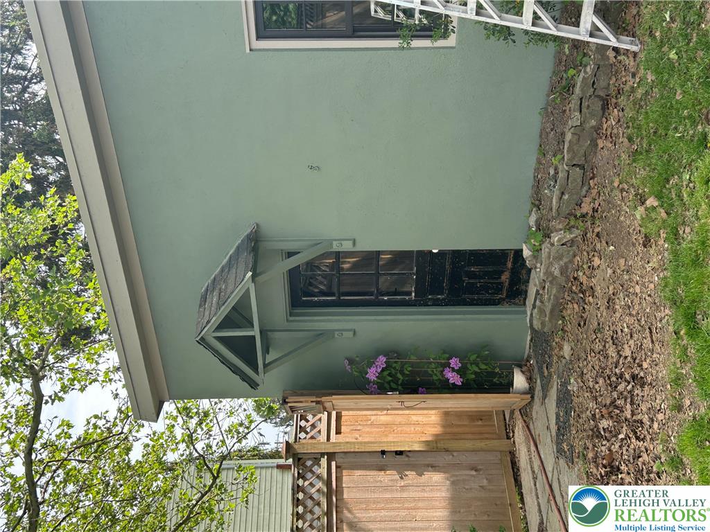 512 Porter Street