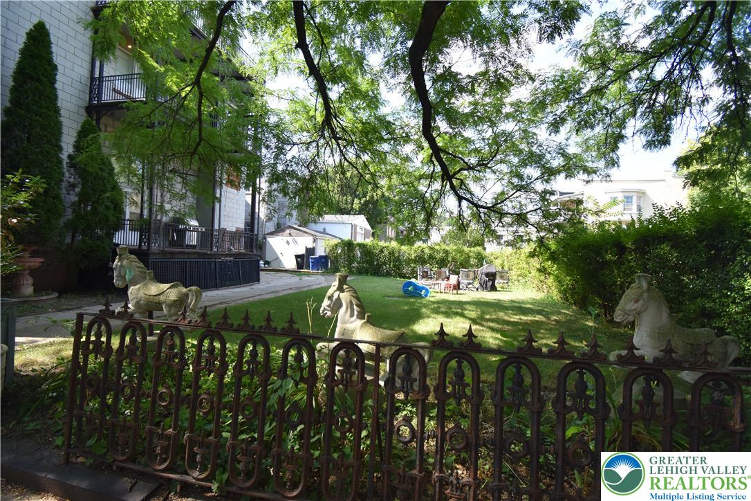 217 Spring Garden Street 101