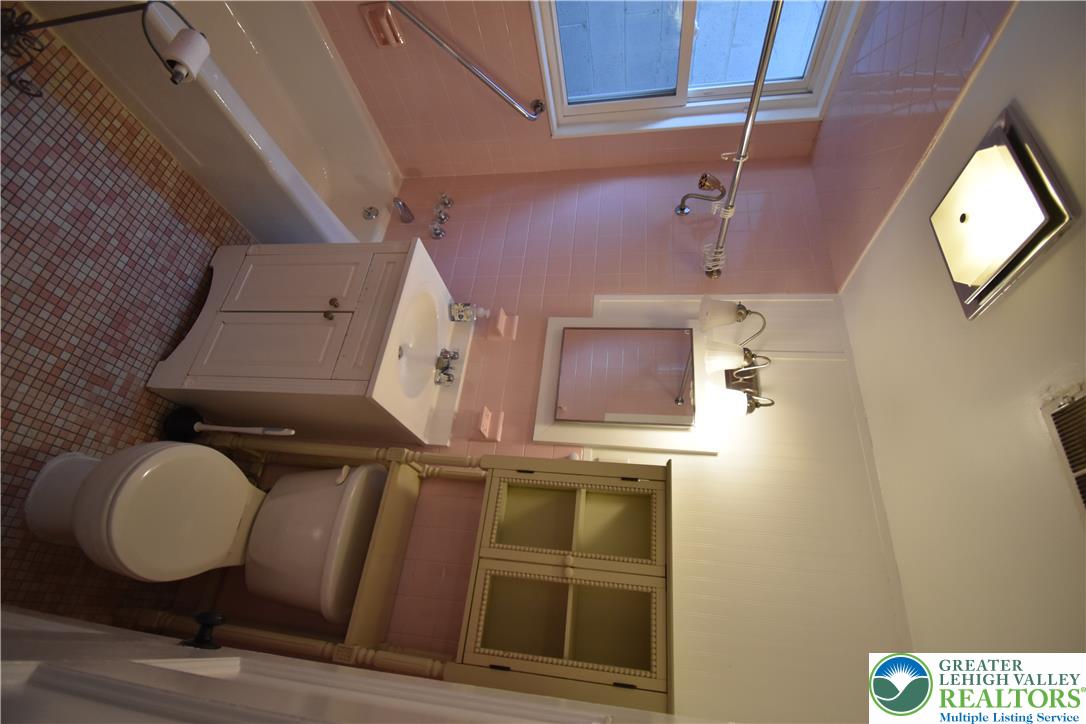 217 Spring Garden Street 101