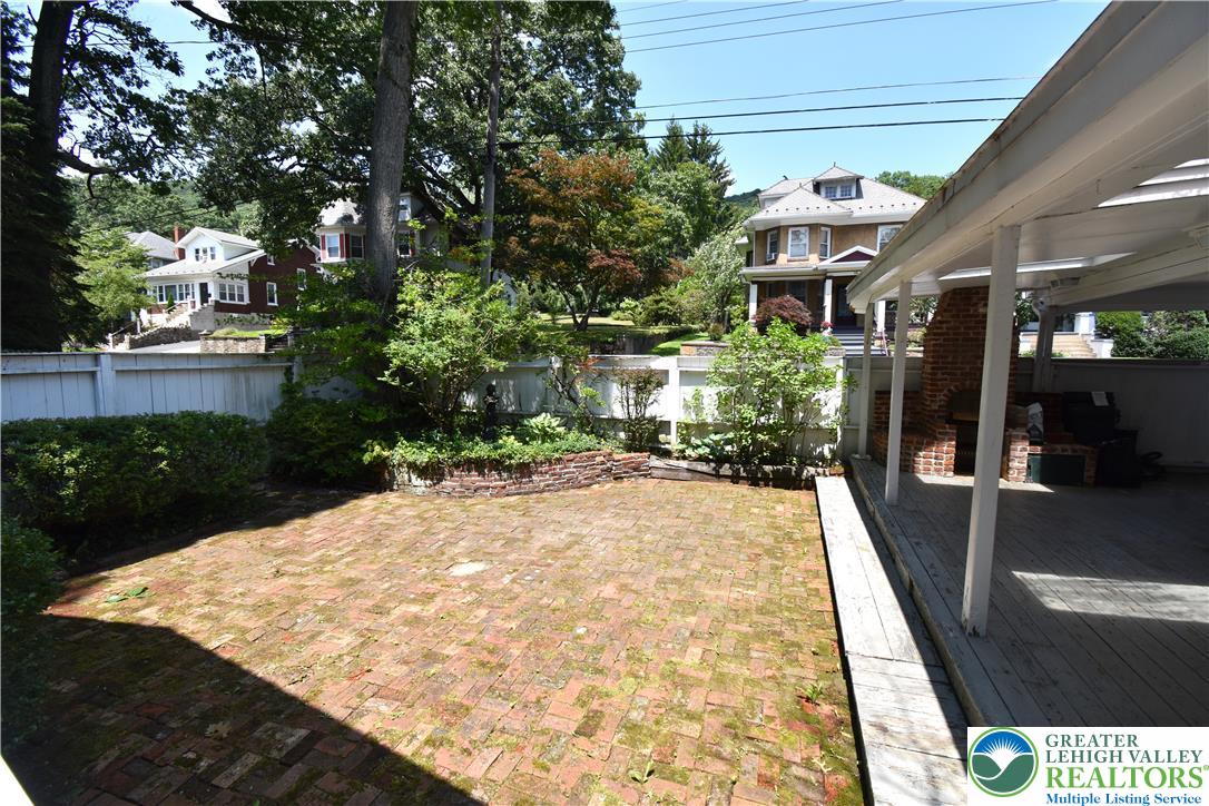 24 East Plainfield Avenue