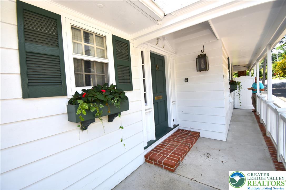 24 East Plainfield Avenue