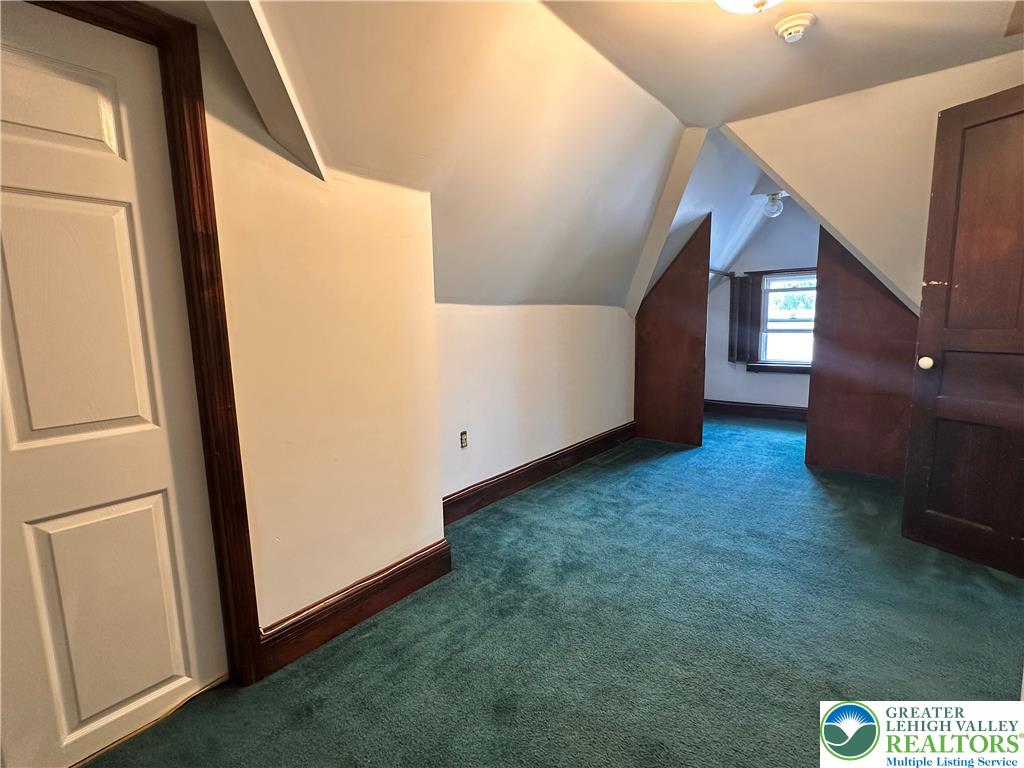 320 Cattell Street 2
