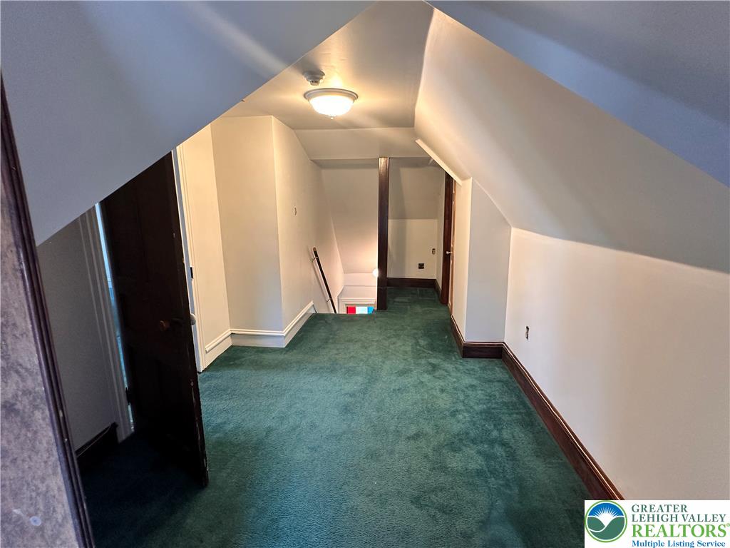 320 Cattell Street 2