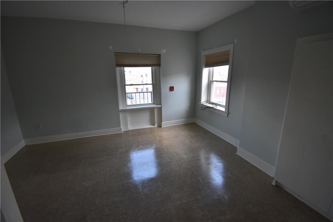 433 Ferry Street 3