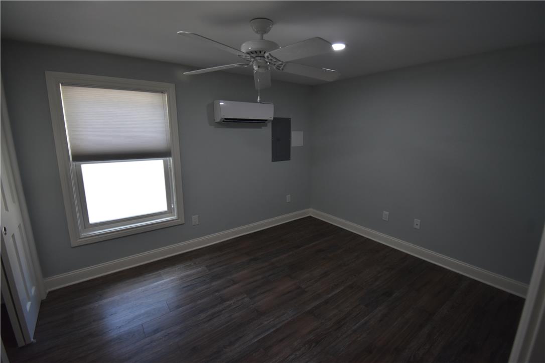 435 Ferry Street 1B