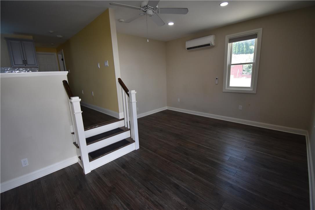 435 Ferry Street 1B